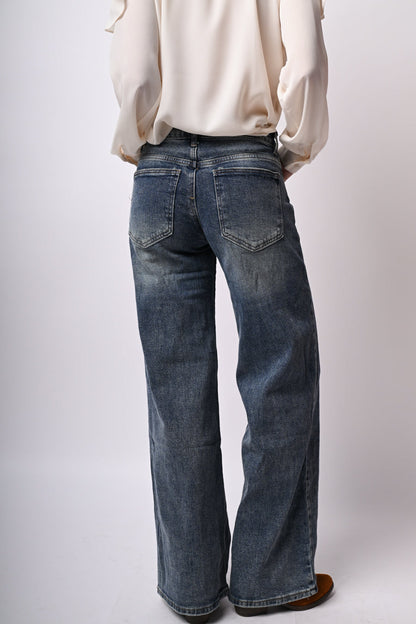 Jeans a gamba ampia